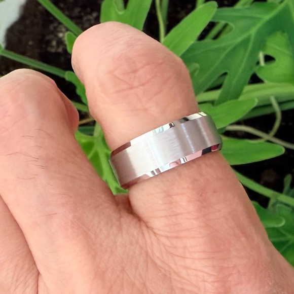 New 8mm Tungsten Wedding band Ring